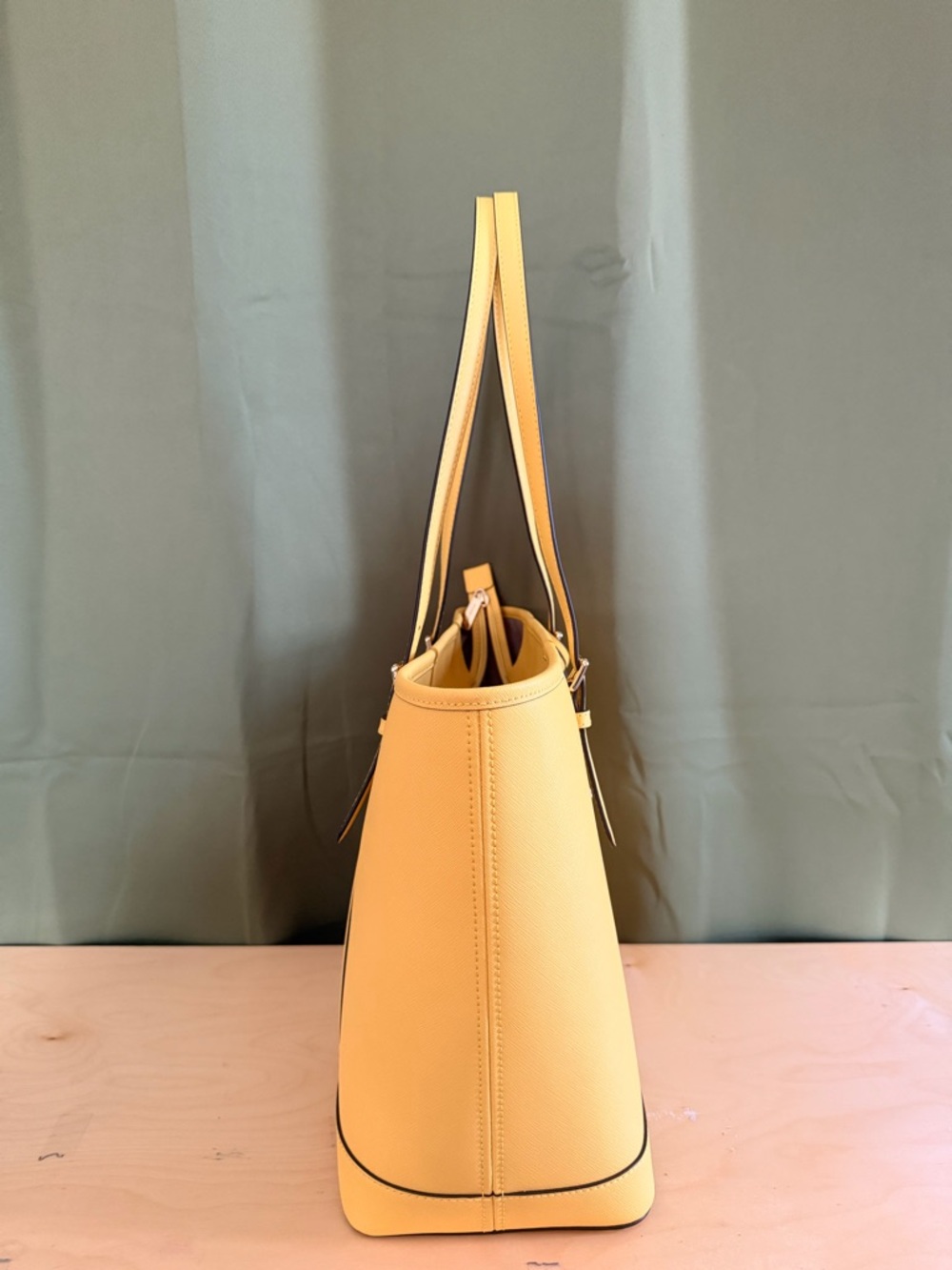 Stylish Michael Kors Lemon Yellow Saffiano Tote with Logo Charm - Picture 5 of 7